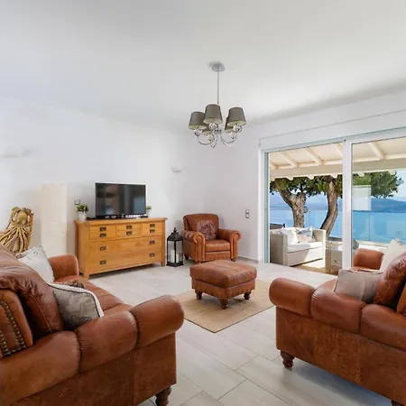 Ester By ヴィラ カラミ